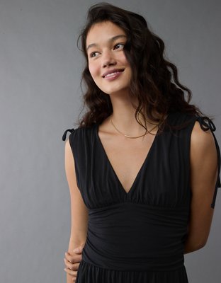 Minirobe à corsage cintré encolure en V AE
