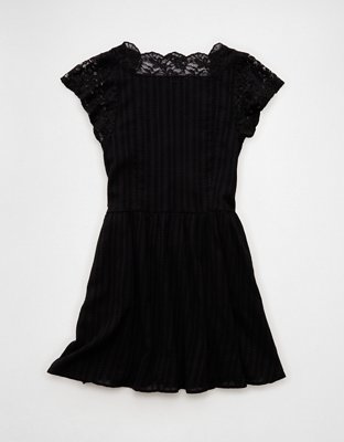 AE Short Sleeve V-Neck Mini Dress