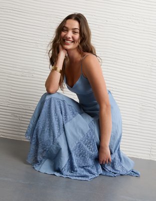 AE V-Neck Pleated Lace Midi Dress