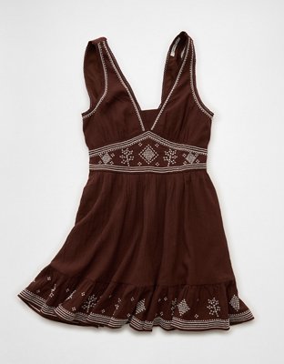 Minirobe brodée à encolure en V AE