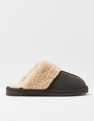 Minnetonka store scuff slippers