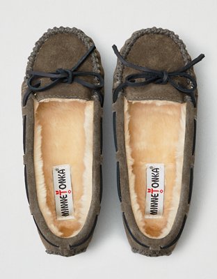 Minnetonka Women's Cally Moccasin