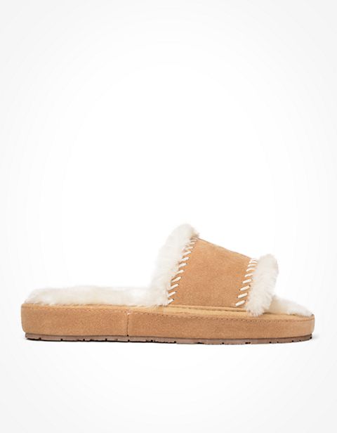 American Eagle Minnetonka Women's Loni Moccasin