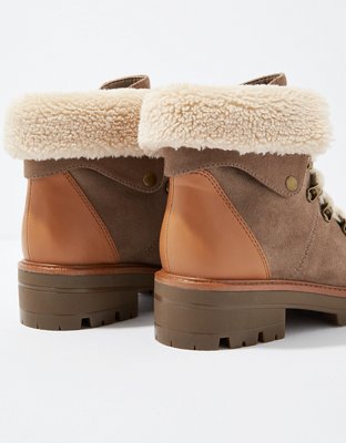 aeo fur lined zip boot