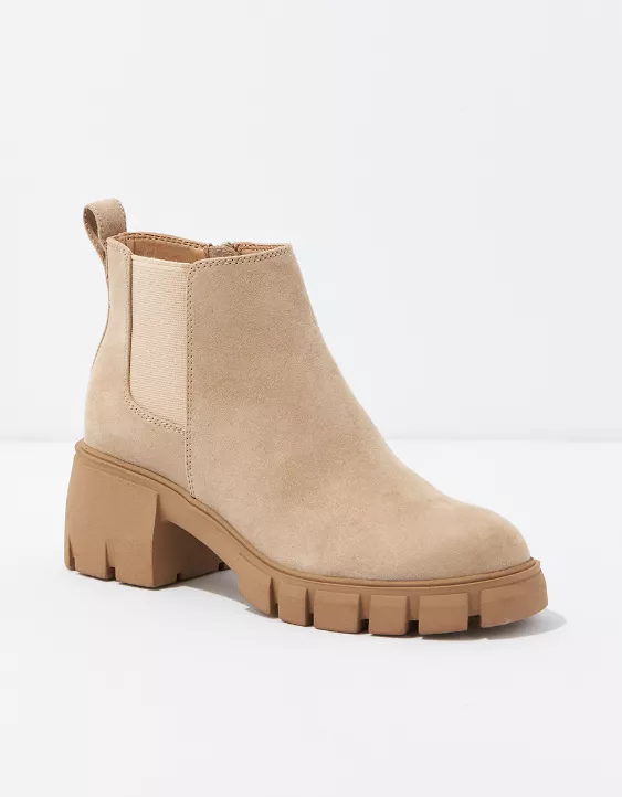 AE Heeled Ankle Bootie
