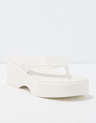 Women's thong platform sandal