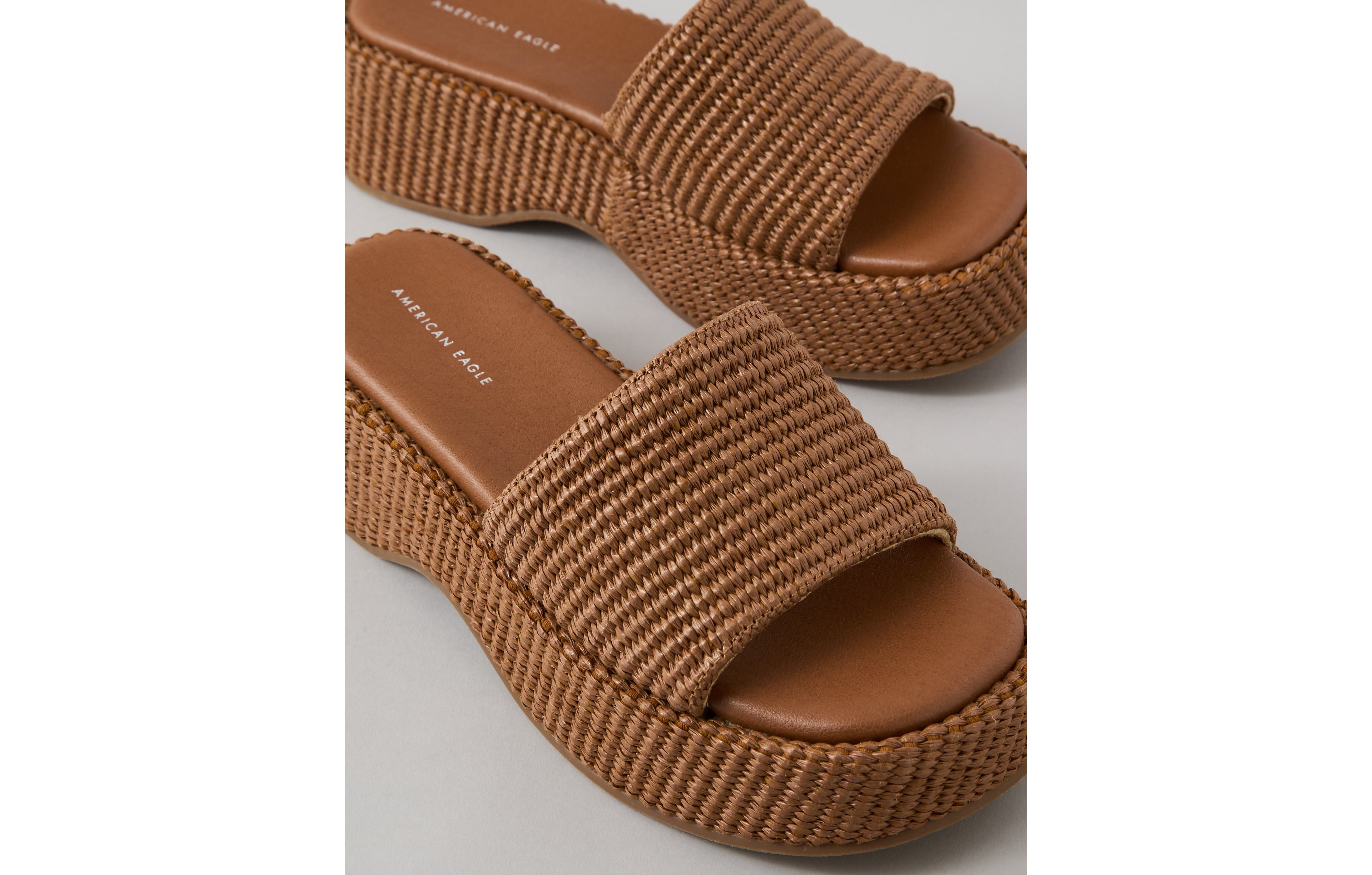 AE Platform Slide Sandal