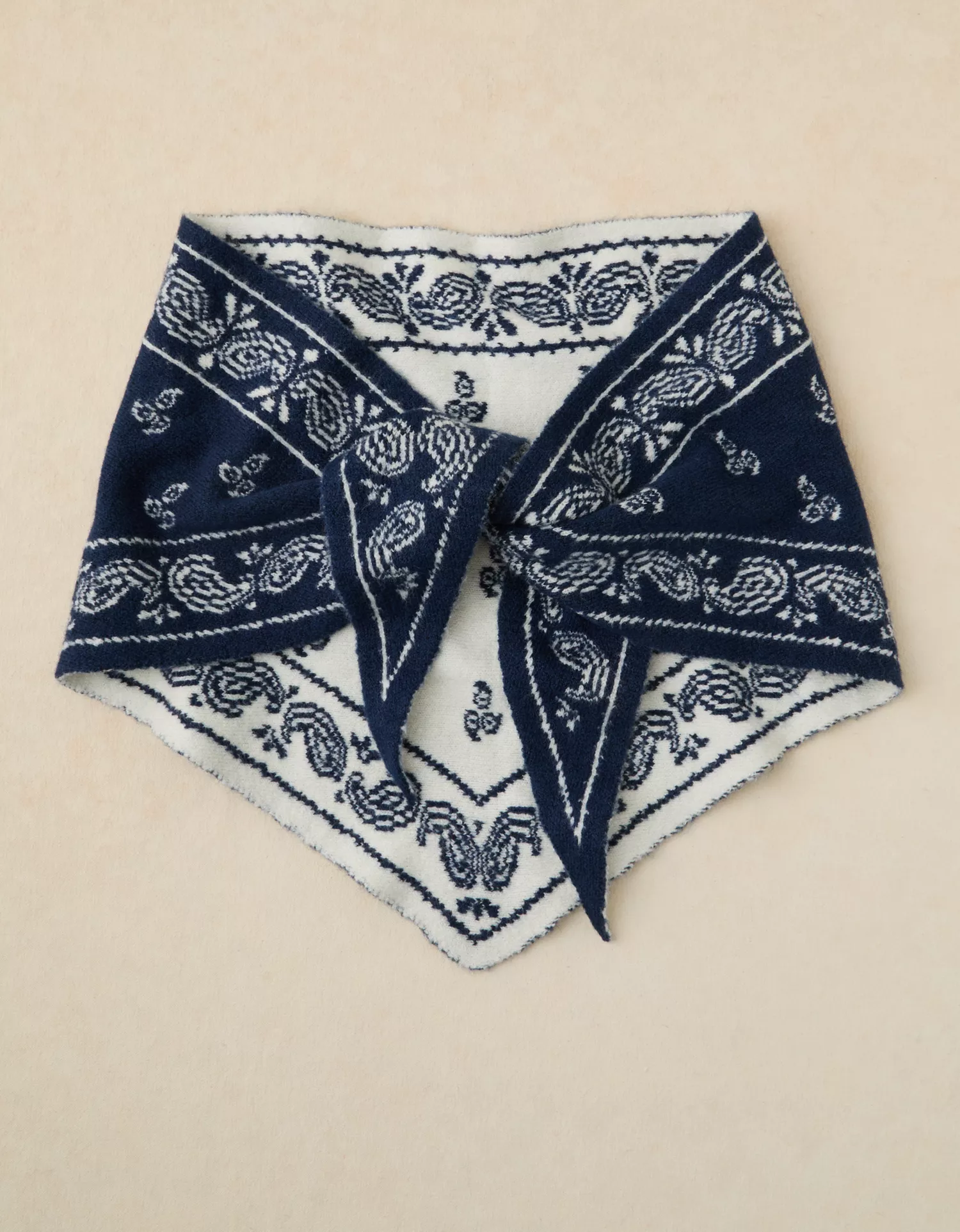 AE Knit Triangle Bandana Scarf - thumbnail 4