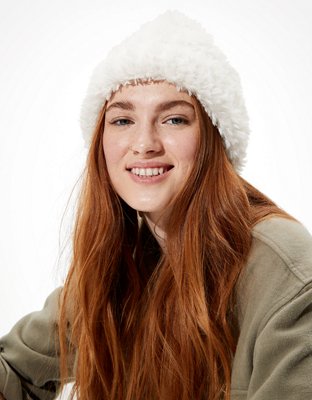 AE Fuzzy Sherpa Beanie
