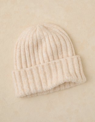 AE Sweater Weather Ribbed Beanie