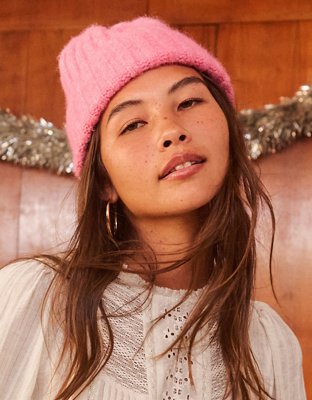 AE Sweater Weather Ribbed Beanie