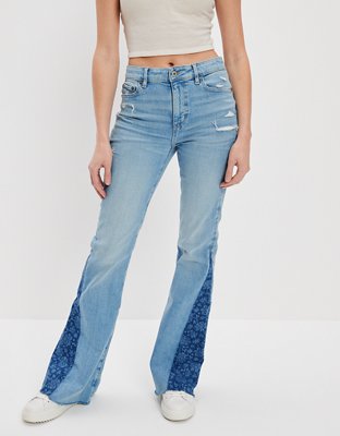 Hollister co. mom jeans light blue Size 5 Short - Depop