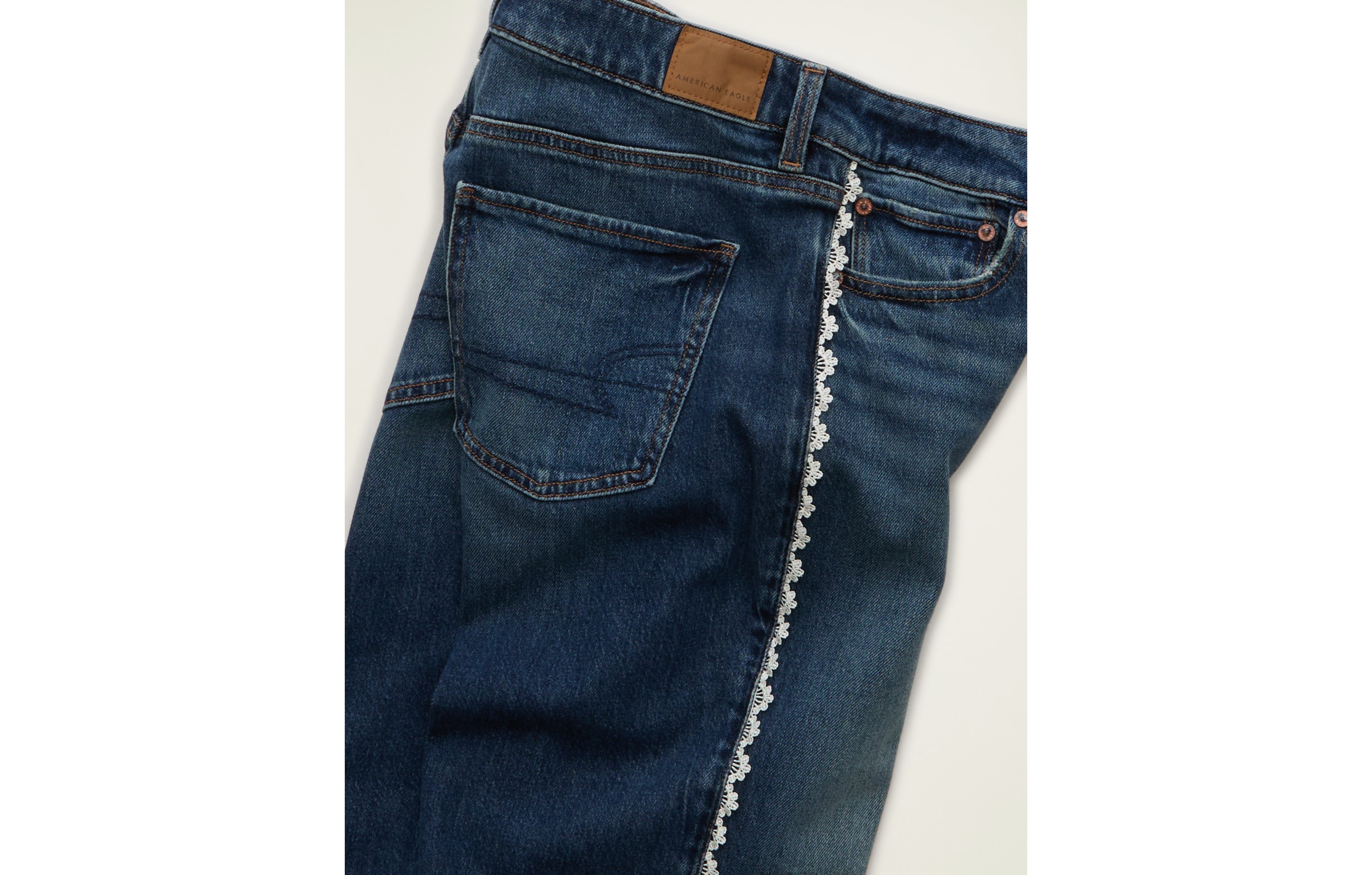 AE Low-Rise Flare Jean
