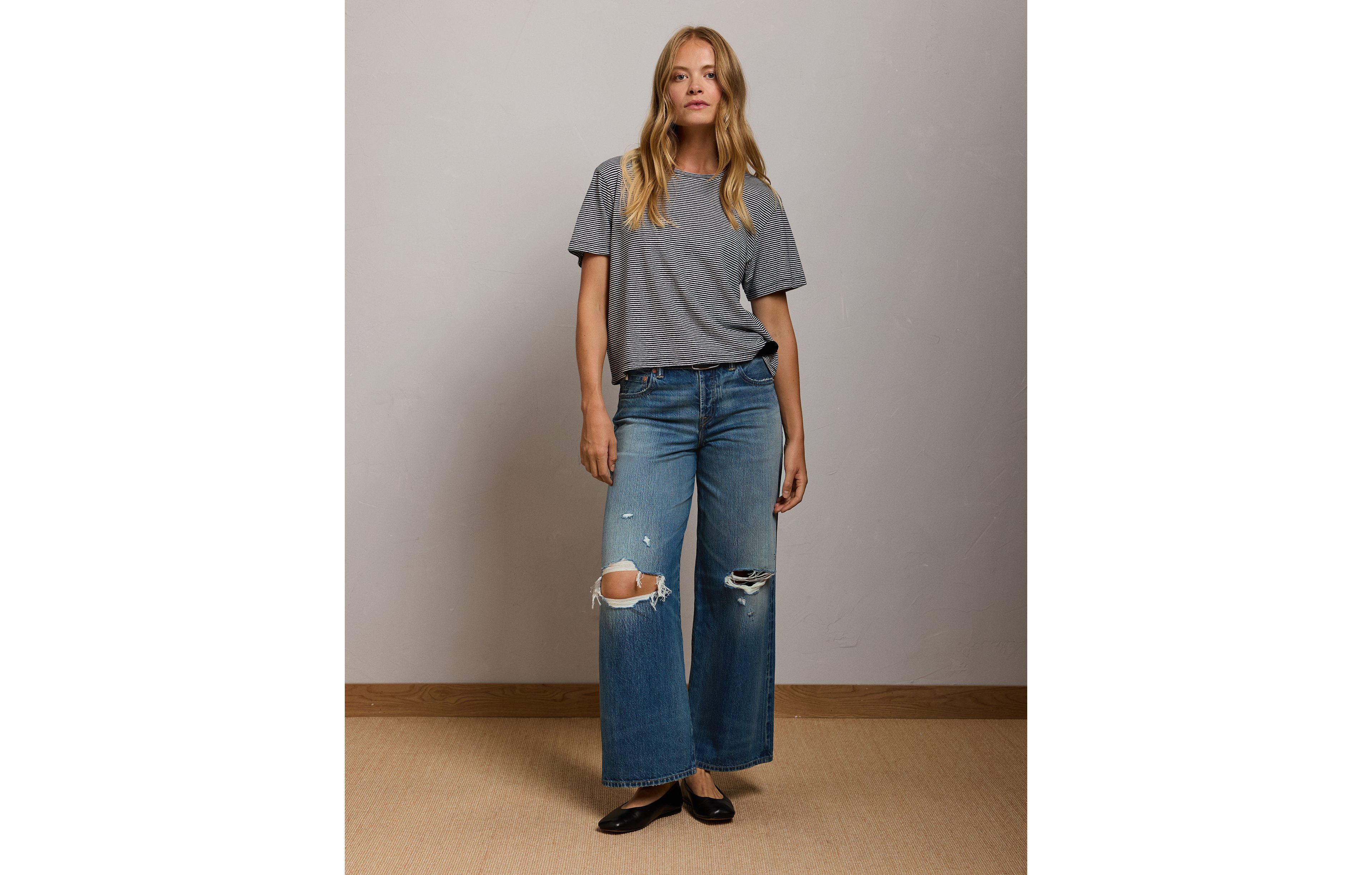 AE77 Premium Wide Crop Cuff Jean