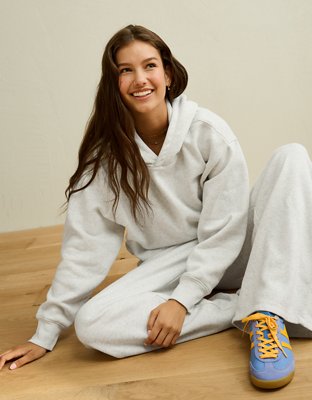 AE Everyday Luxe Classic Hoodie