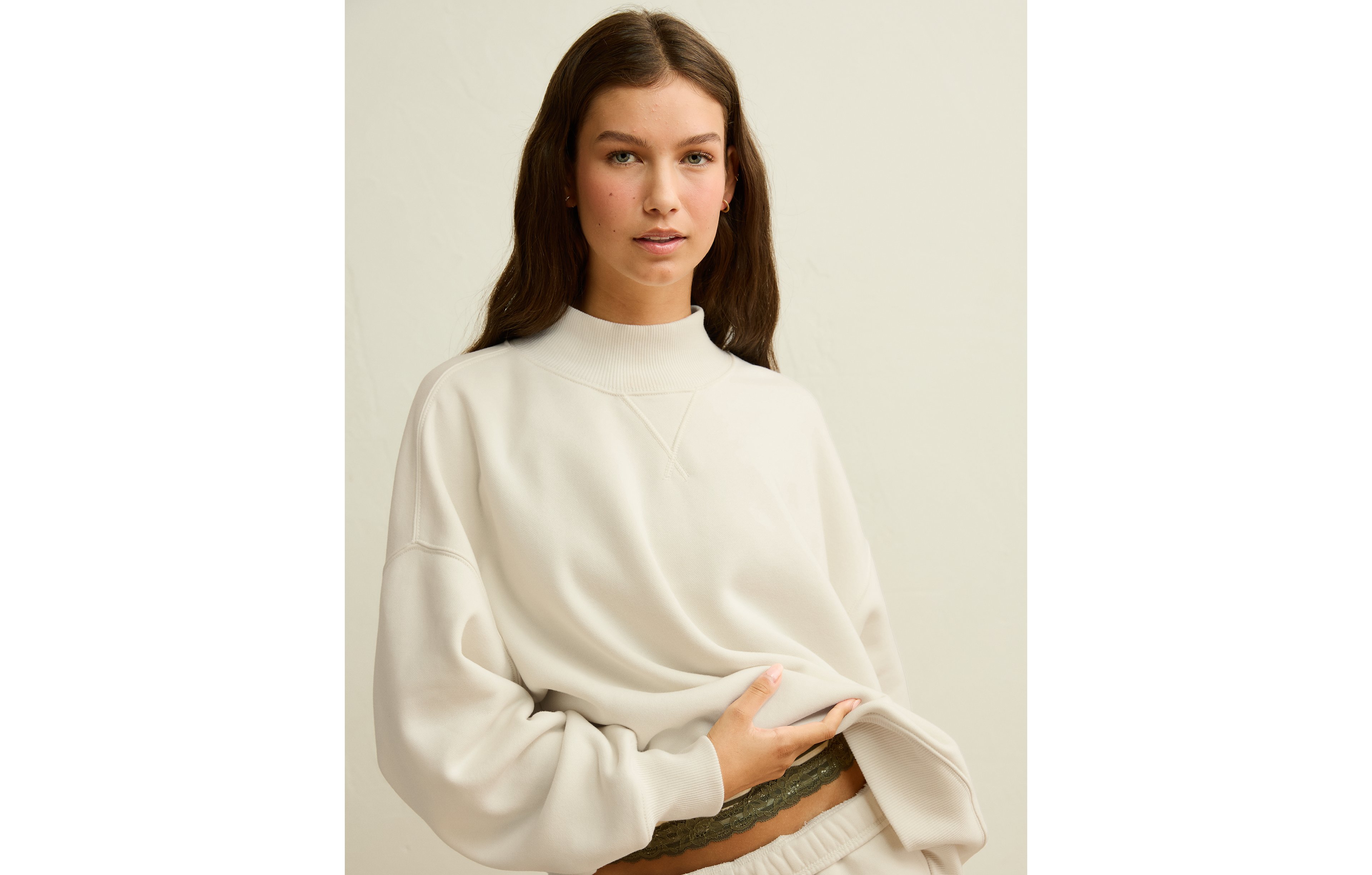 AE Everyday Luxe Mock Neck Sweatshirt