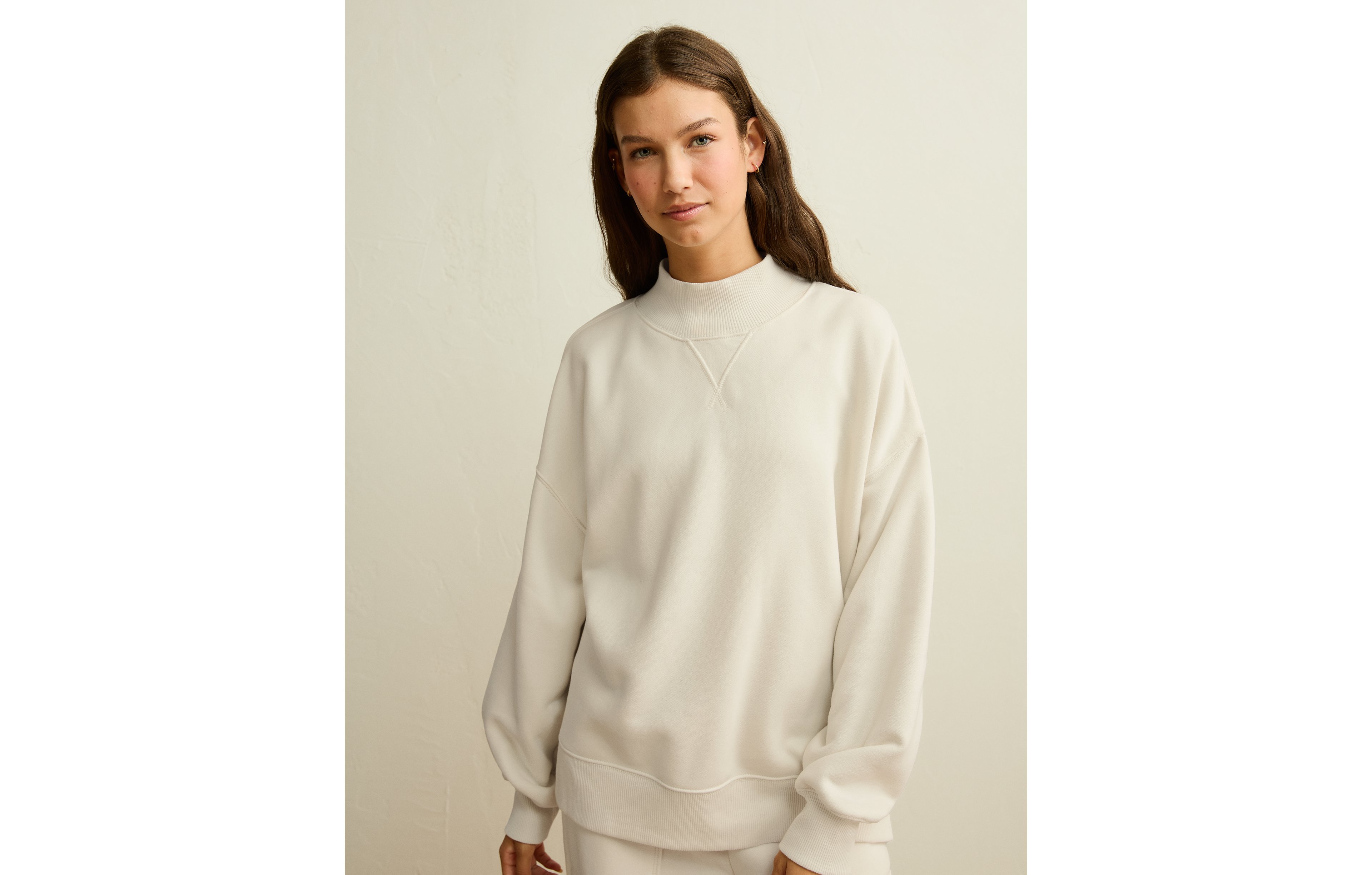 AE Everyday Luxe Mock Neck Sweatshirt