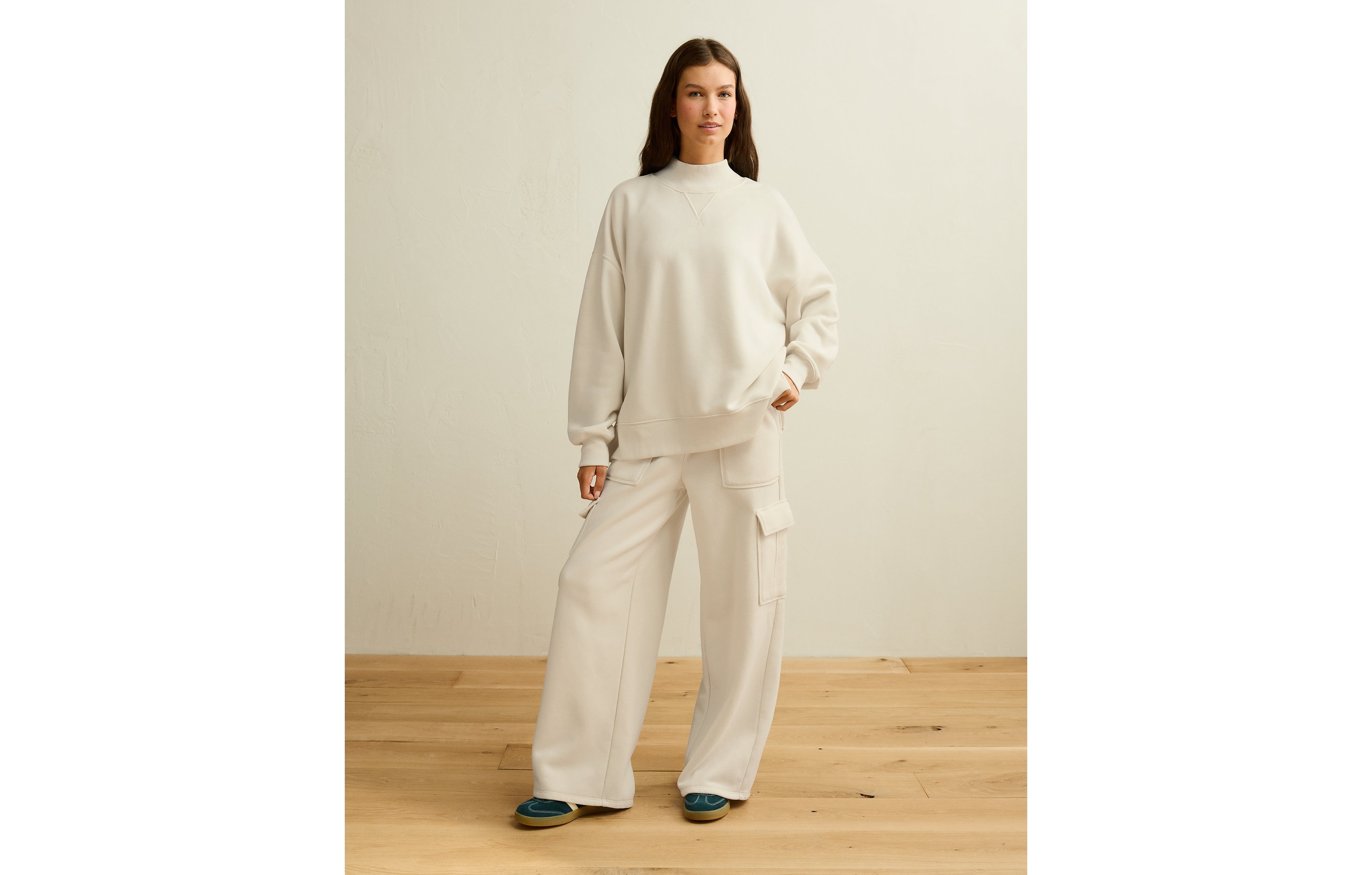 AE Everyday Luxe Mock Neck Sweatshirt