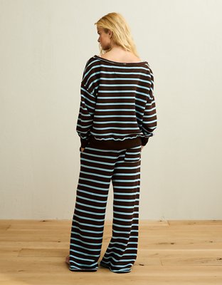 AE Dreamy Fleece Off-the-Shoulder Sweatshirt