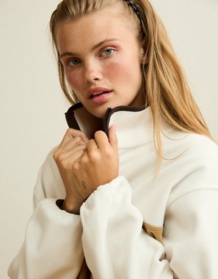 AE Polar Fleece Quarter-Zip Sweatshirt