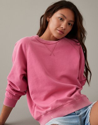 Sweatshirt with raglan sleeves