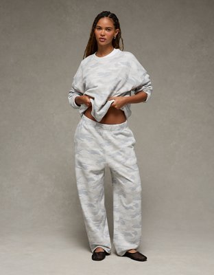 AE Everyday Luxe Cropped Sweatshirt con Calado