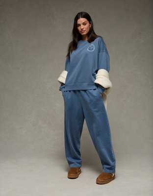 AE Relaxed Graphic Sweatshirt