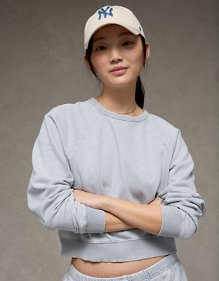 AE Cropped Raglan Sweatshirt