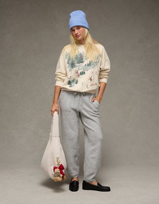 AE Relaxed Graphic Sweatshirt