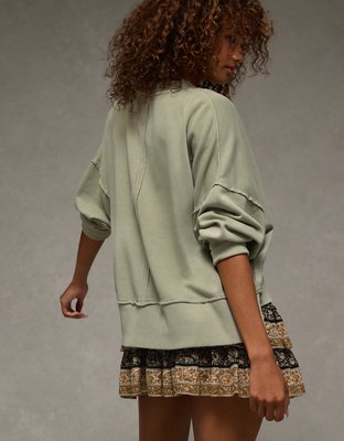 AE Big Hug Graphic Sweatshirt