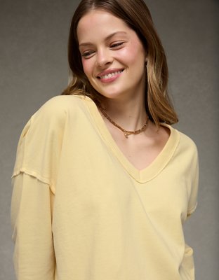 AE Big Hug V-Neck Sweatshirt