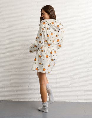 AE Snoopy Cozy Bath Robe