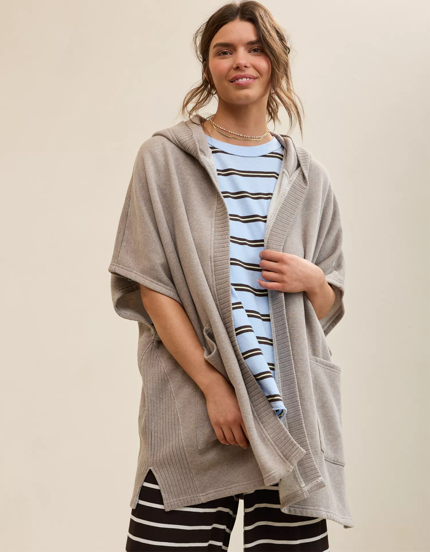 Aerie Hooded Fleece Cape - thumbnail 6
