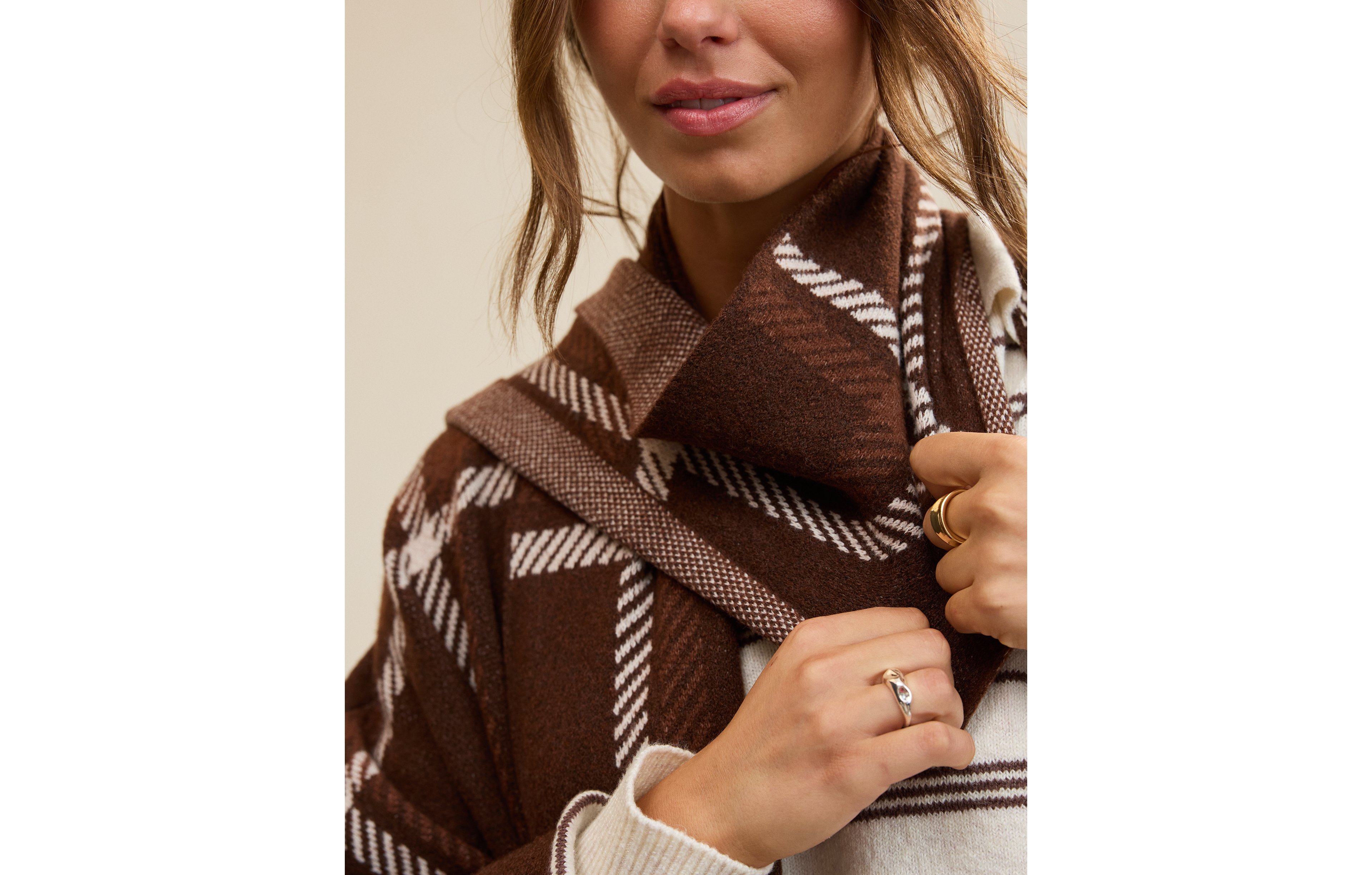 Aerie One And Done Cape