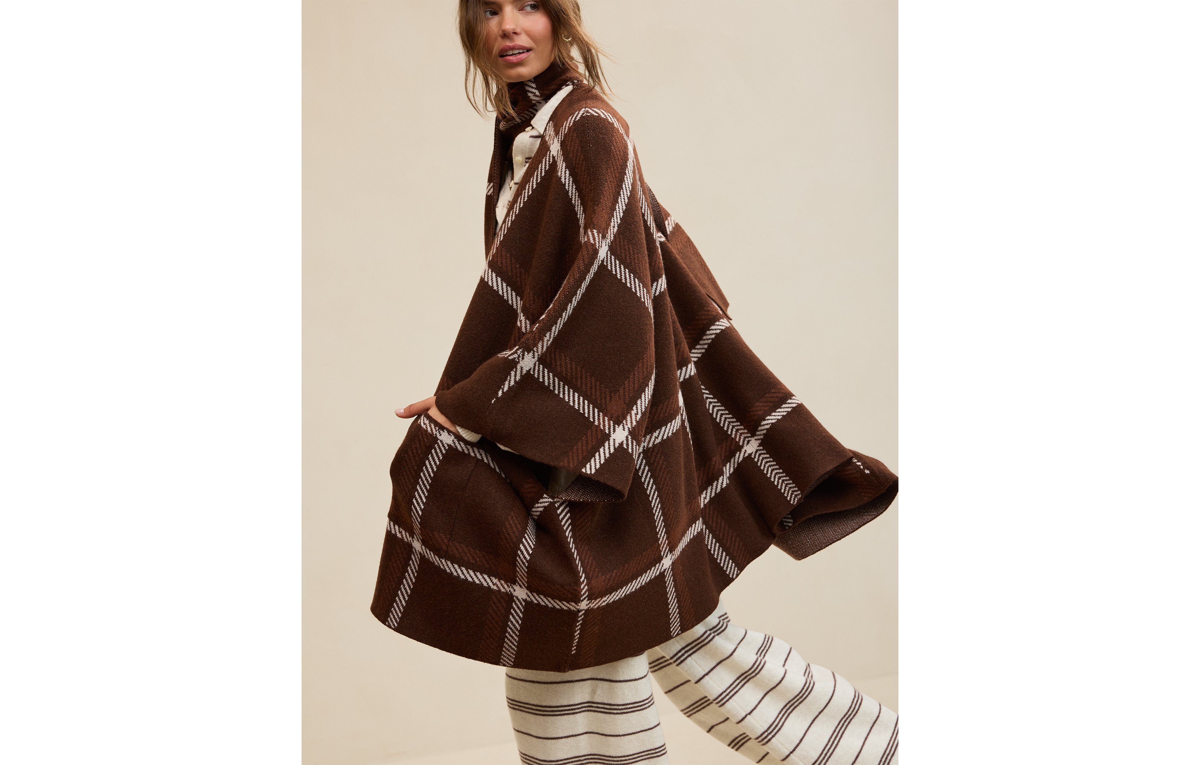 Aerie One And Done Cape