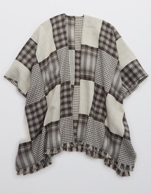 Aerie Poncho con retazos