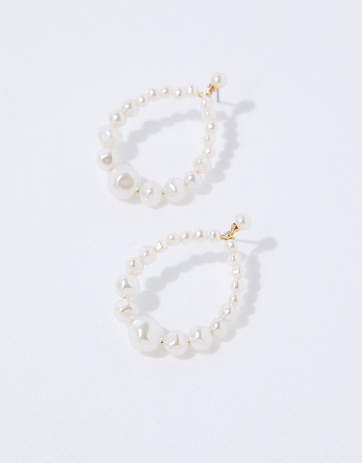 Aerie Pearl Earrings