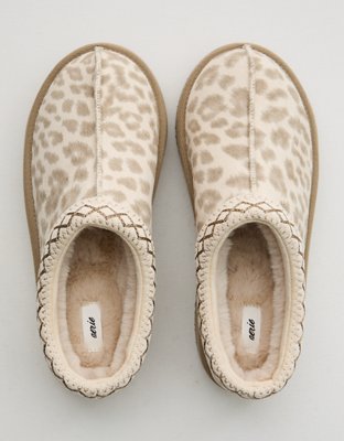 Aerie Embroidered Slippers
