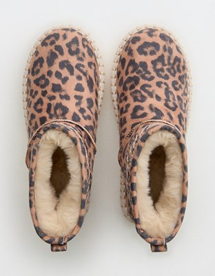 Aerie Embroidered Scuff Booties