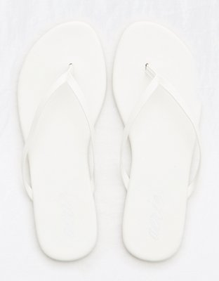 Women's Shoes & Slippers: Sandals, Sneakers, Slippers, & More | Aerie