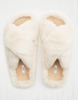 women's fuzzy criss cross slippers