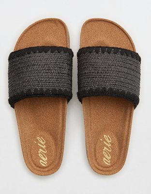 Aerie Shell Stitch Straw Sandals