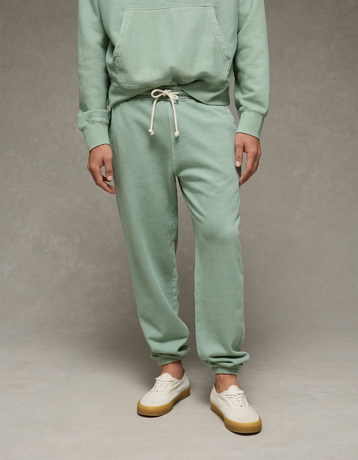 AE Laidback Luxe Heavyweight Sweatpant - image 5