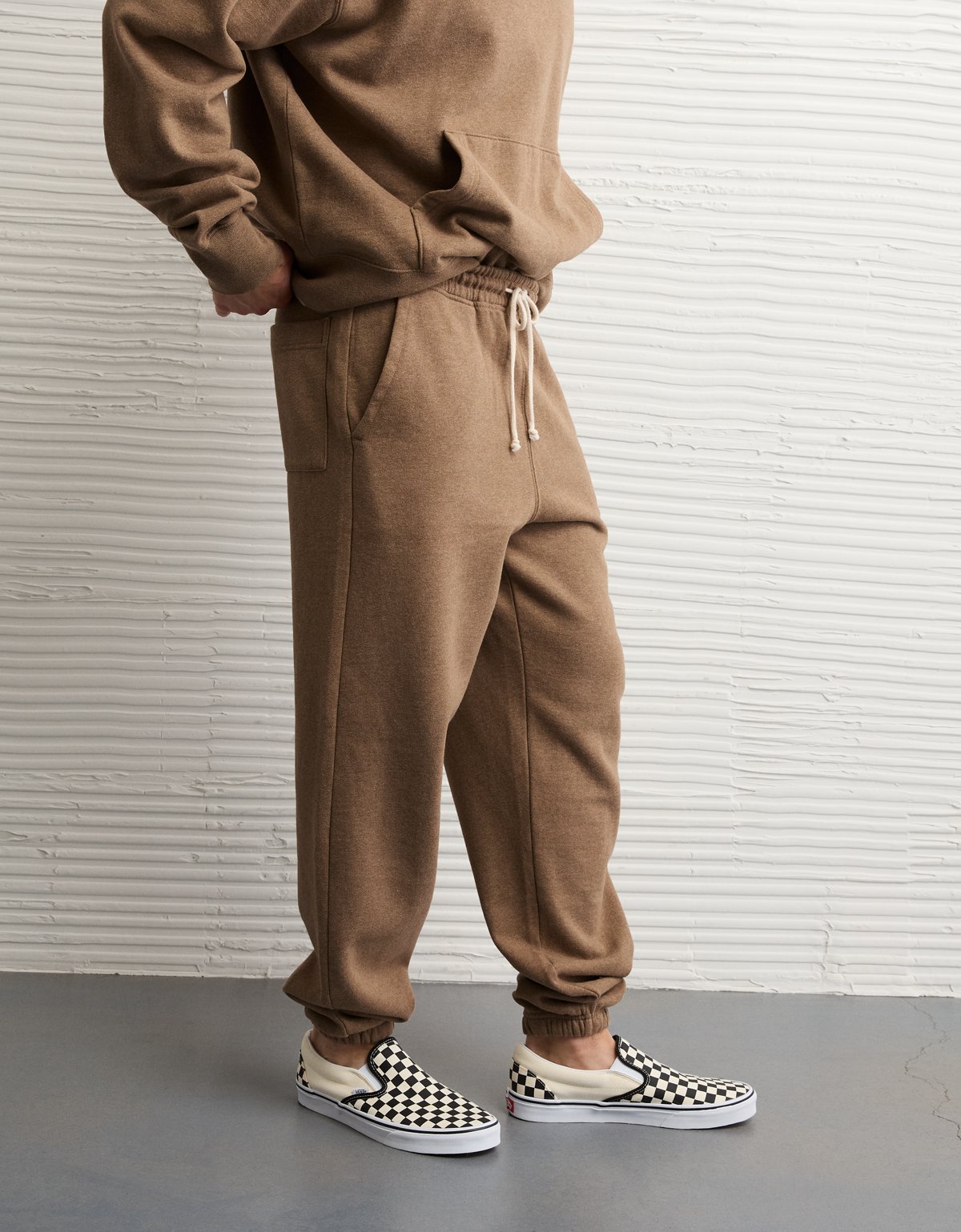 AE Laidback Luxe Heavyweight Sweatpant - image 5