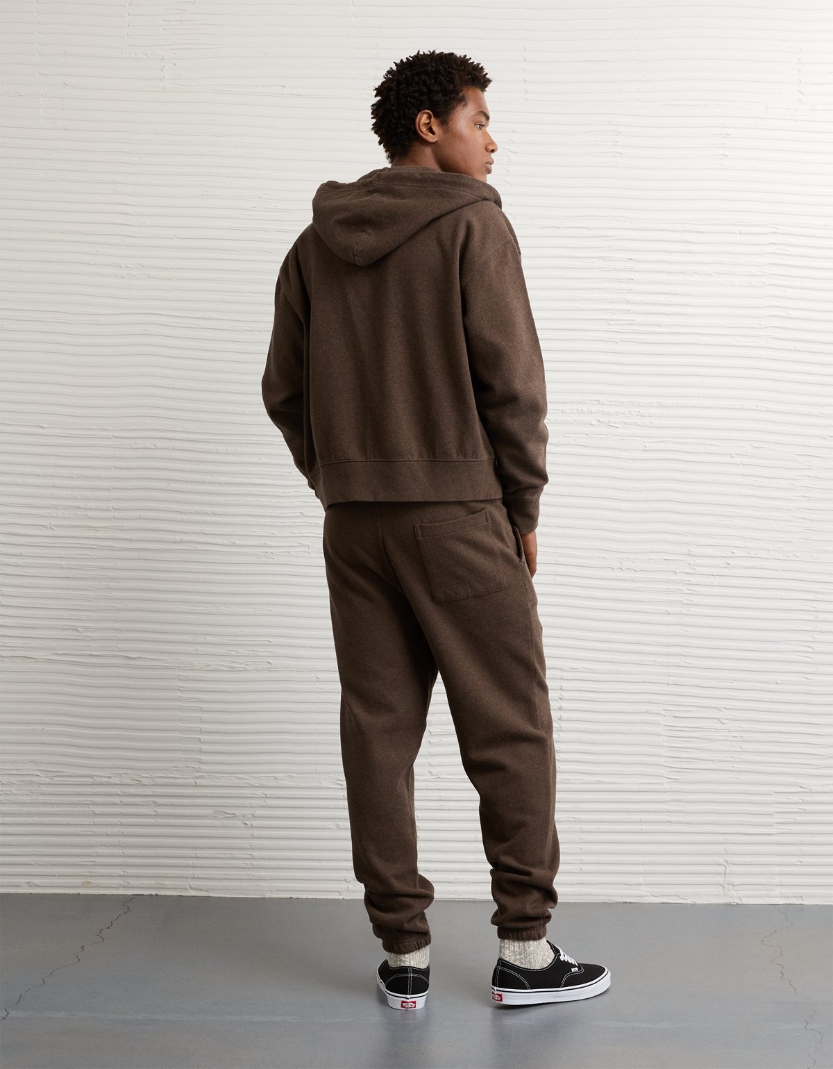 AE Laidback Luxe Heavyweight Sweatpant - image 2