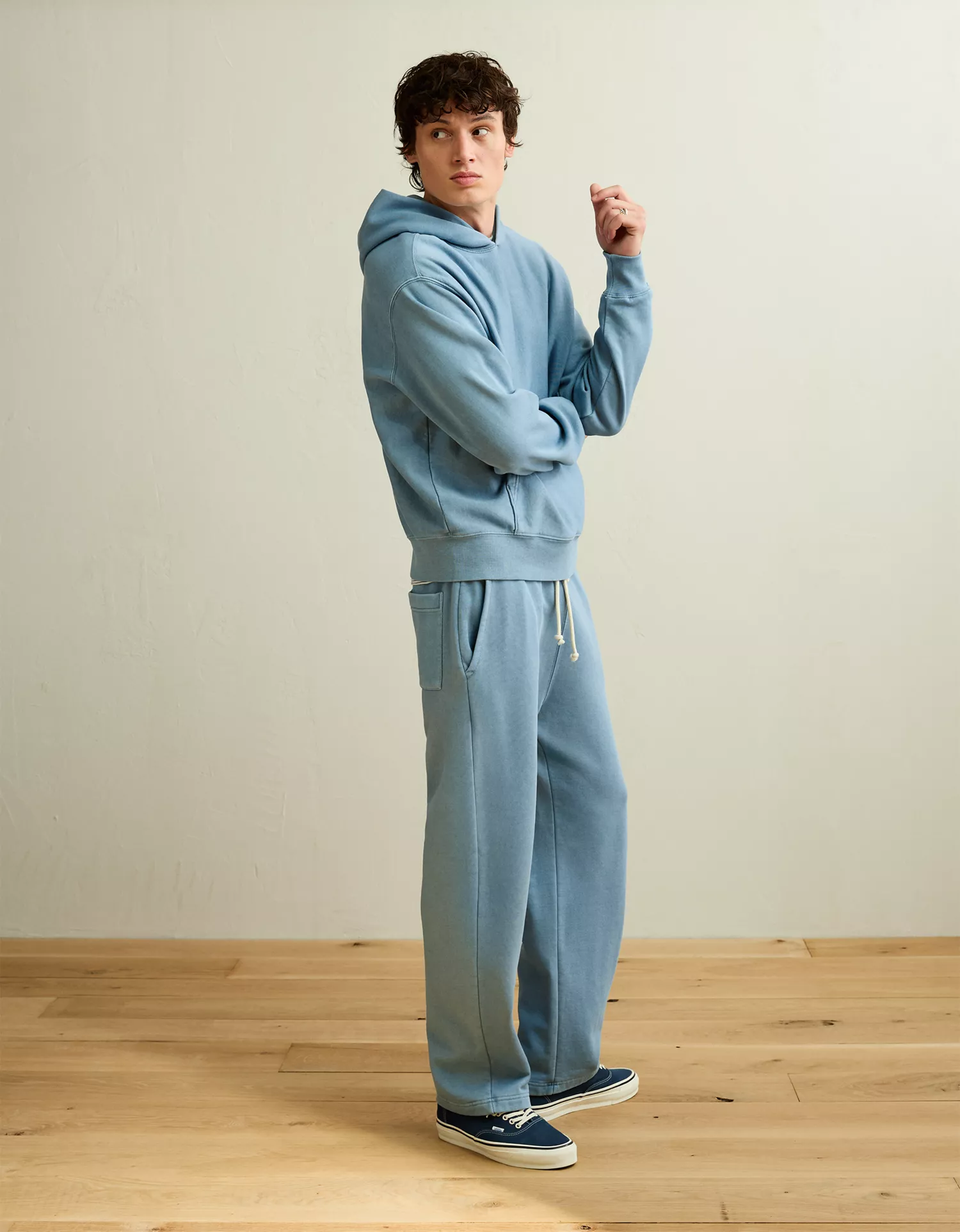 AE Laidback Luxe Heavyweight Open-Hem Sweatpant - thumbnail 9
