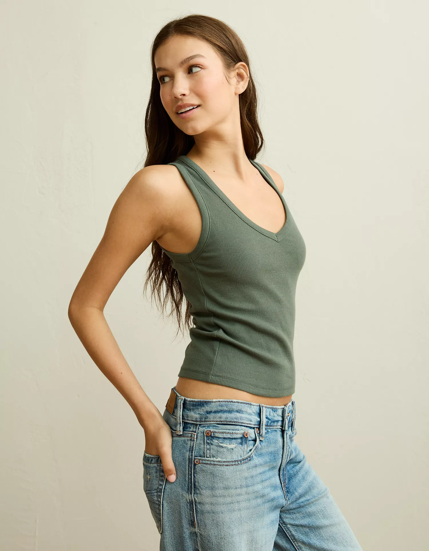 AE V-Neck Boyfriend Tank Top - thumbnail 4