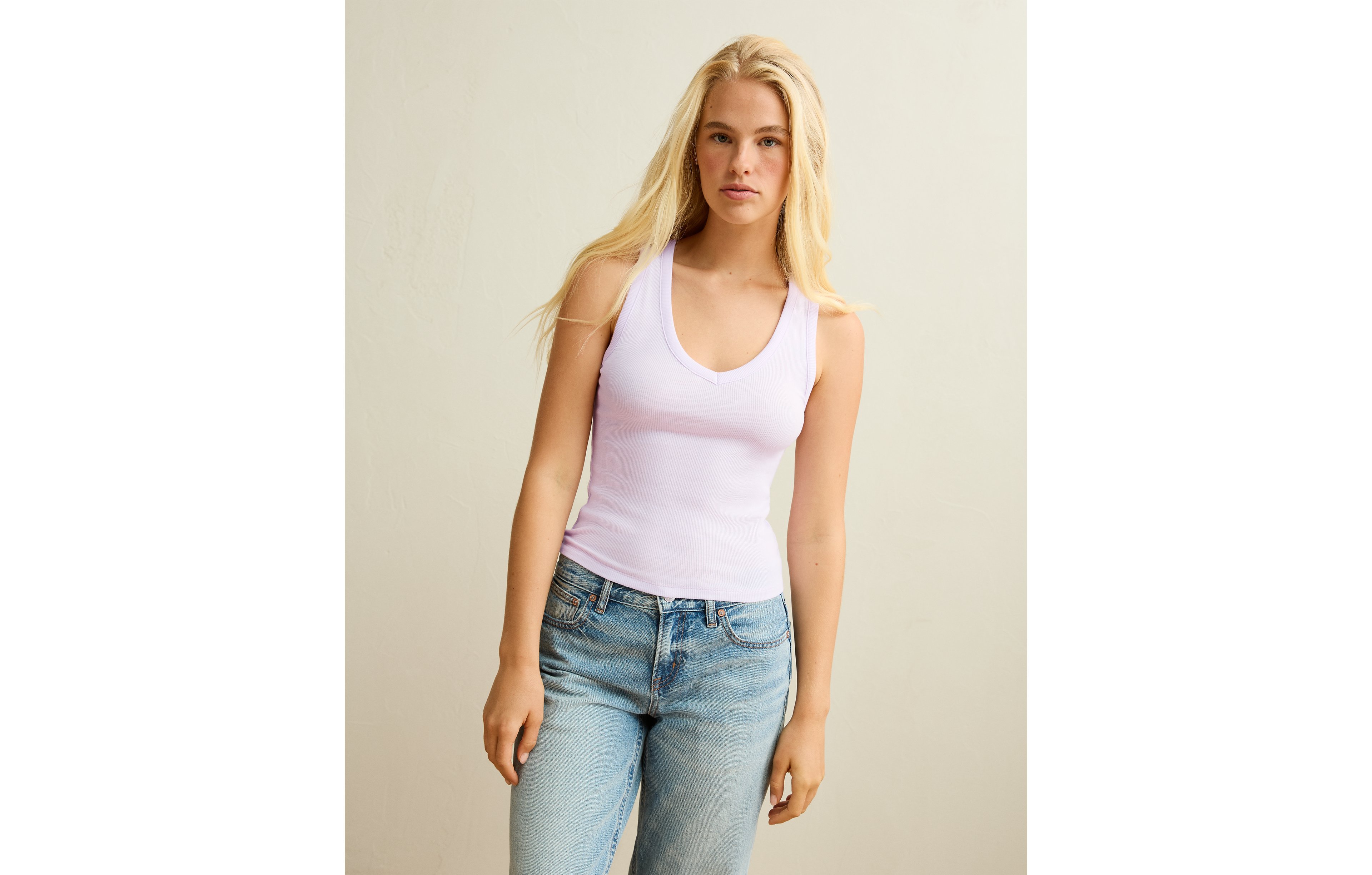AE V-Neck Boyfriend Tank Top