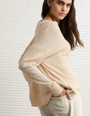 AE Long Sleeve Plush V-Neck Top