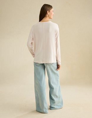 Женская футболка American Eagle AE Soft & Sexy Relaxed Fit Long-Sleeve, цвет: Розовый, вариант 1 — фото 2